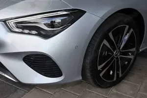 Mercedes-Benz CLA 180 KAMERA+SPURHALTE+LED+18" Bild 3