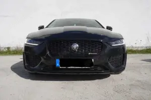Jaguar XE D200 Aut. R-Dynamic Black