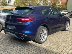 Alfa Romeo Stelvio Lusso Q4 2.2 / KEYLESS/ ASSIST/ el. Heck Bild 4