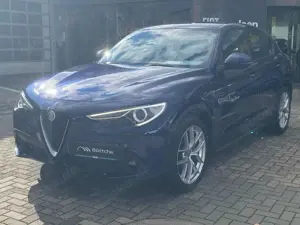 Alfa Romeo Stelvio Lusso Q4 2.2 / KEYLESS/ ASSIST/ el. Heck