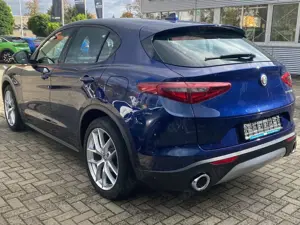 Alfa Romeo Stelvio Lusso Q4 2.2 / KEYLESS/ ASSIST/ el. Heck Bild 3