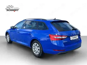 Skoda Superb Combi 1.5 TSI Active NAVI GRA LED Bild 4