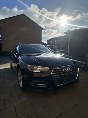 Audi A4 Avant 2.0 TDI S tronic sport