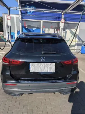 Mercedes-Benz GLA 200 7G-DCT AMG Line