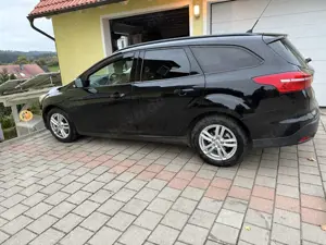 Ford Focus Turnier 1.5 TDCi 32t km Motor Business