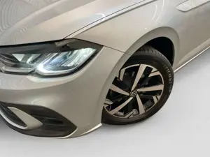 Volkswagen Polo 1.0TSI DSG Life LED Navi Pano Sitzh APP AHK Bild 5