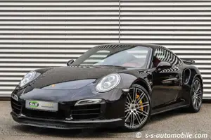 Porsche 991 Turbo S Coupé PCCB PDCC PDLS+ BOSE Approved
