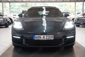 Porsche Panamera Sport Turismo 4 E-Hybrid*PANO*MATRIX* Bild 2