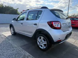 Dacia Sandero II Stepway Prestige Sport Lenkrad Bild 4