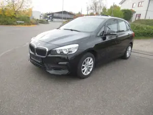 BMW 218 i Active Tourer Advantage Bild 2