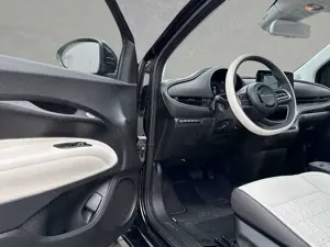 Fiat 500e La Prima (by Bocelli) 42kWh Bild 5