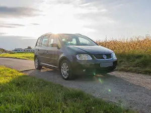 Volkswagen Touran Touran 2.0 TDI Highline 7 Sitze