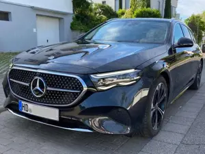 Mercedes-Benz E 300 de T-Modell DISTR+AHK+DIGILIGHT+MEMO+360°+KEYL