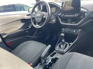 Ford Fiesta 1.5 TDCi Cool  Connect Bild 4