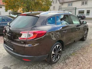 Renault Megane III Grandtour BOSE Edition Navi Bild 2