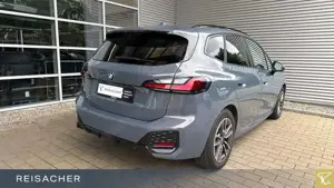 BMW 218 dA AT M-Sport Navi HUD 360° ACC Pano AHK Bild 2