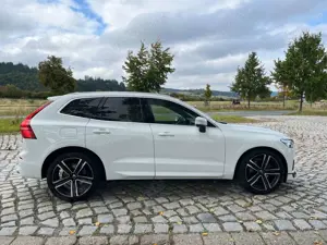 Volvo XC60 XC60 D5 AWD GeartronicRDesign Bild 5