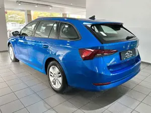 Skoda Octavia 2.0 TDI Combi 1.Hand|Navi|2xPDC|Garantie Bild 4