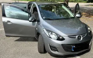 Mazda 2 kostengünst zuverläss geschont TÜV+Reifen neu