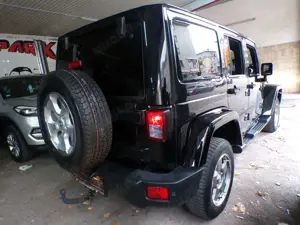 Jeep Wrangler /Unlimited Black Edition/Allrad/1HAND Bild 3