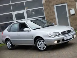 Toyota Corolla 1.6 Liftback Sol - 1.Hand - Makellos -