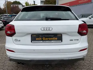 Audi Q2 35 TFSI*AHK*Tempomat*Leder*Navi* Bild 4