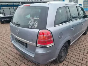 Opel Zafira B Edition 7 Sitze Bild 5