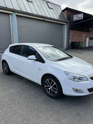 Opel Astra 1.4 ecoFLEX Selection