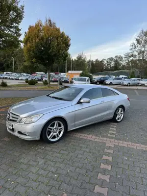 Mercedes-Benz E 350 CGI 7G-TRONIC Elegance