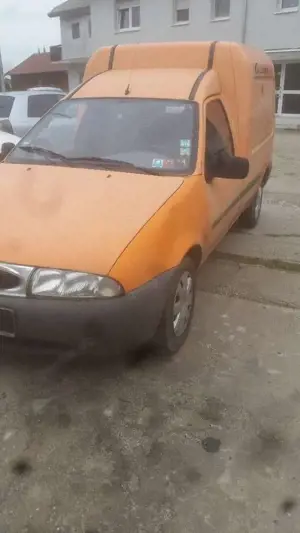 Ford Fiesta Courier
