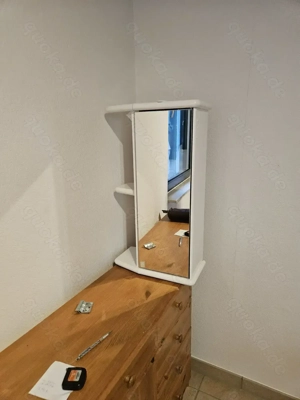 Badezimmerschränkchen