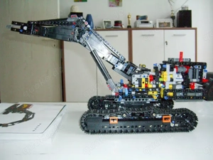 LEGO Technic Volvo EC500 Hybrid-Bagger