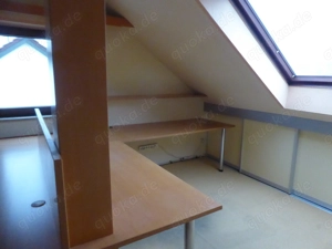 teilrenovierte Wohnung an WG zu vermieten