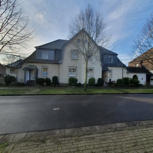 2 Doppelhaushälften zusammen oder als Paket erhältlich.