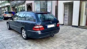 Mercedes-Benz E 320 T CDI Avantgarde Bild 3