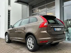 Volvo XC60 XC60 Summum 2WD/ACC/Leder/PDC/SHZ Bild 3