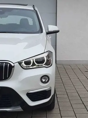 BMW X1 20d x-Drive/X-Line/LED/Pano/HuD/AhK/Leder/19"