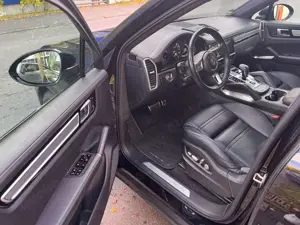 Porsche Cayenne Turbo S E-Hybrid Coupe · Approved 03/27 Bild 5