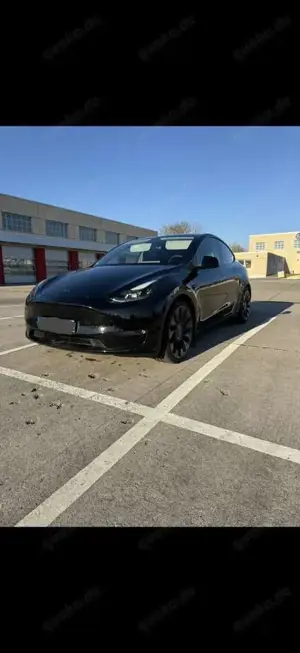 Tesla Model Y Performance Dual Motor AWD