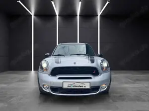 MINI Others Cooper S Countryman All4 Pano Navi Leder Bild 4