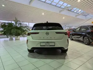 Opel Astra 1.2 Turbo Automatik Ultimate Bild 3