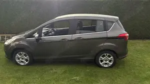 Ford B-Max Titanium Bild 2