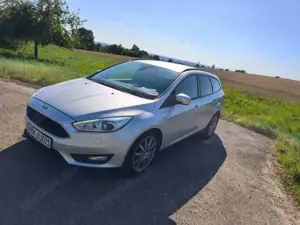 Ford Focus Turnier 1.5 TDCi DPF Start-Stopp-System Aut. Busin