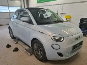 Fiat 500e Icon Cabrio 118PS 42KWh 320 km Reichweite