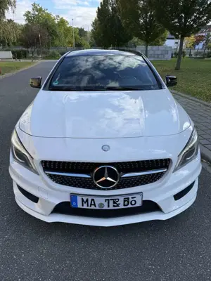 Mercedes-Benz CLA 200 CLA 200 (117.343)