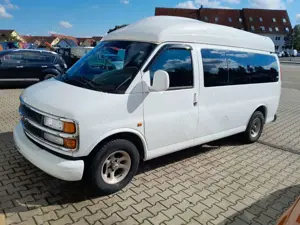 Chevrolet Express VAN 5.0 V8 - Getriebe neu / Motorschaden