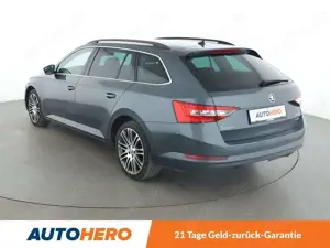 Skoda Superb 2.0 TDI Ambition 4x4 Aut.*NAVI*ACC* Bild 4