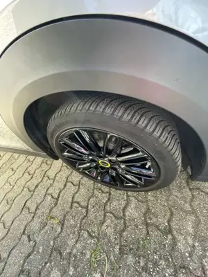 MINI Cooper SE Classic Trim Bild 4