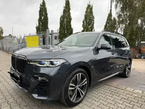 BMW X7 M M50 i,88.TKM,PANORAMA,SITZKLIMA,BMW SCHECKHEFT,TOP