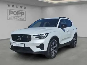 Volvo XC40 B3 FWD Plus Dark 19" ACC FSH LED NAV SHZ
